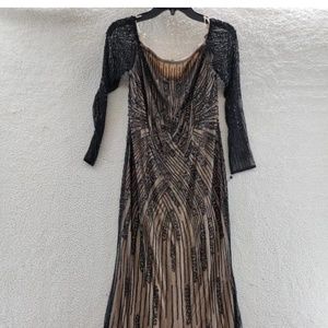 Adrianna Papell Beaded Off-the-Shoulder Gown Women's 6 Black Nude Back Zip L/S